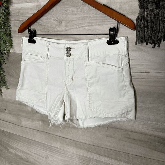 Pilcro Anthropologie White Double Button Stitch Cutoff Denim Shorts Size 27 - Picture 6 of 9